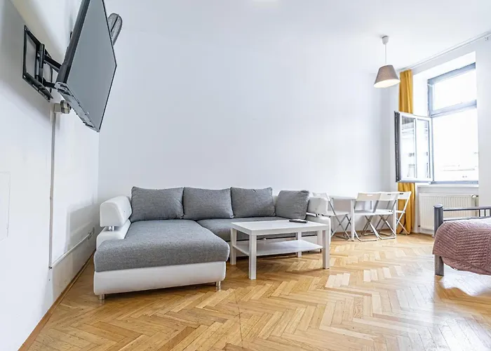 Διαμέρισμα Lovely 4br Garden By Lorenz Boehler & Danube