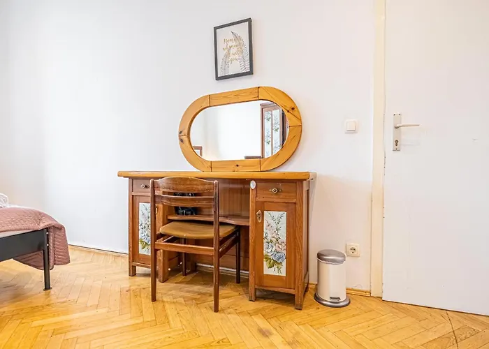 Lovely 4br Garden By Lorenz Boehler & Danube Διαμέρισμα *