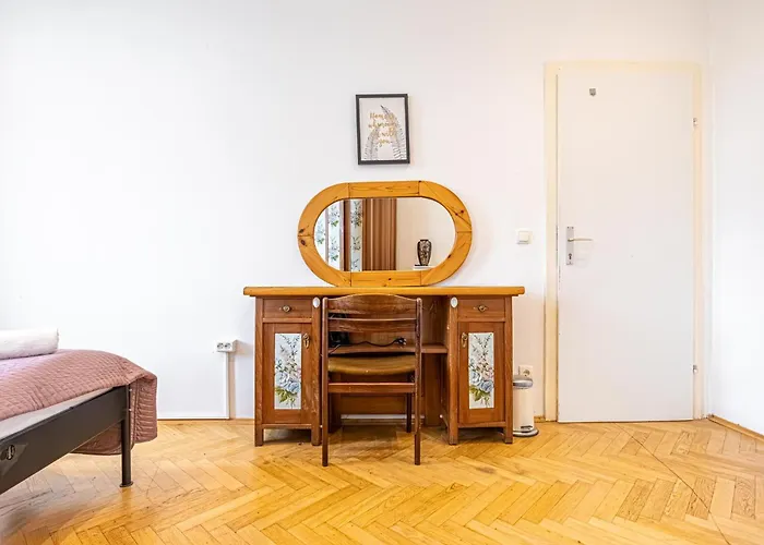 Lovely 4br Garden By Lorenz Boehler & Danube Διαμέρισμα *